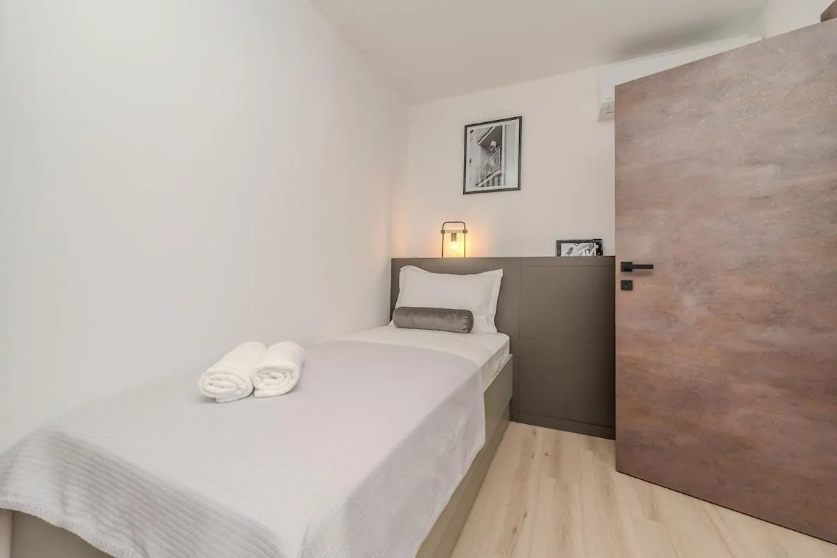 Star Boulevard Apartment Zadar